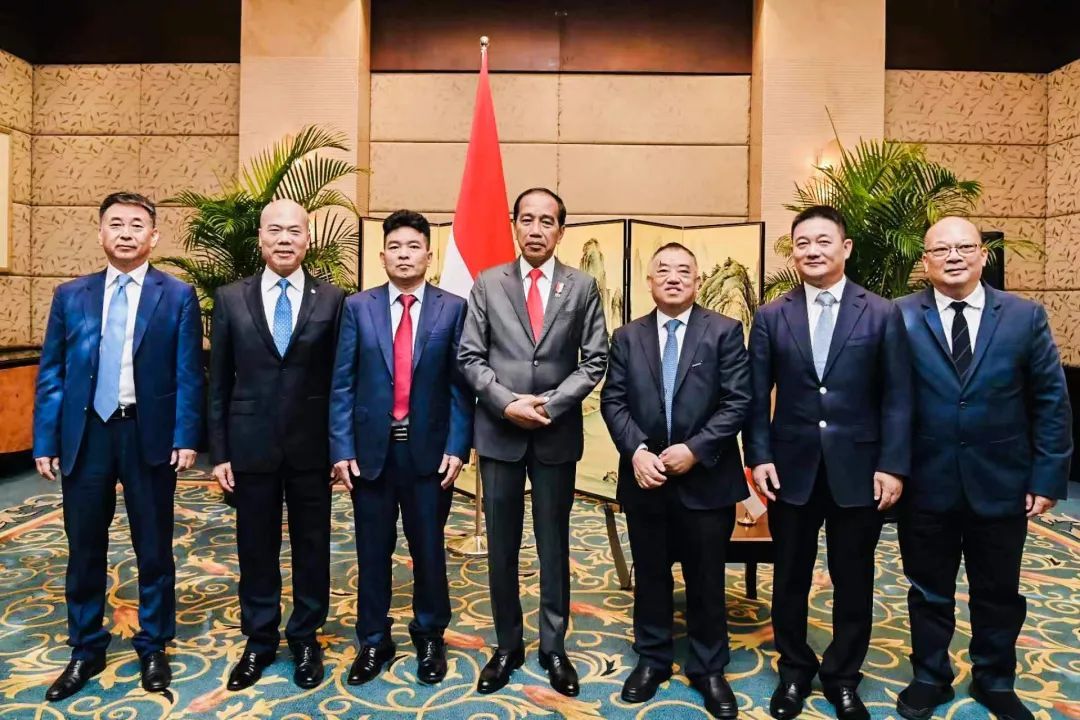 印尼總統(tǒng)商務(wù)圓桌會議在成都召開，中偉股份董事長鄧偉明受邀參會并發(fā)言